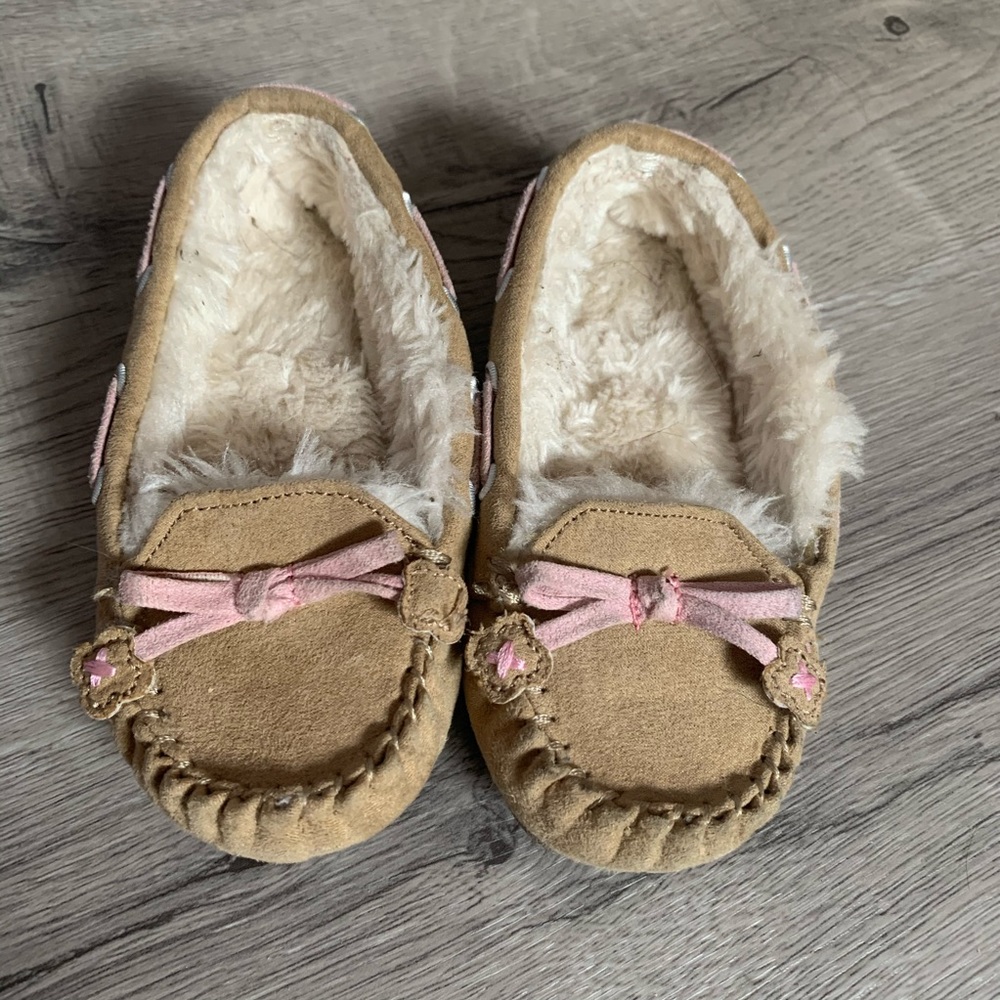 Little girl moccasins size 7/8 M